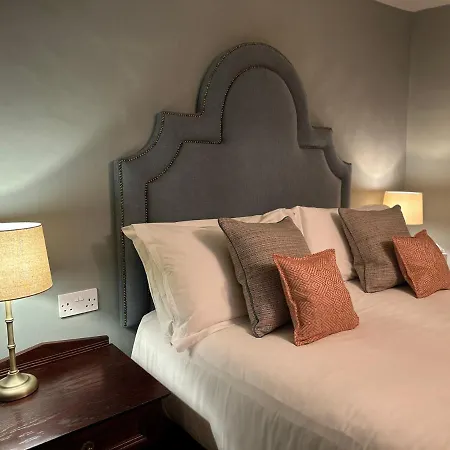 بيت ريفي The George 4*