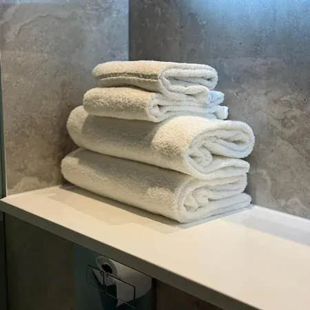 Inn The George 4*