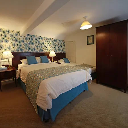 The George 4*