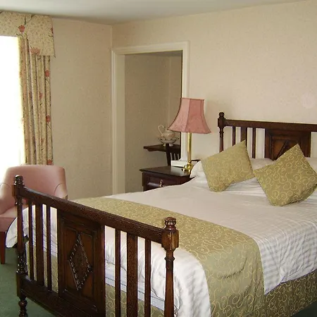 The George 4*