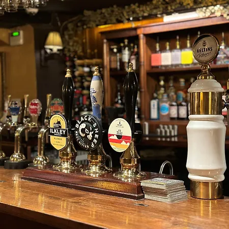 Inn The George