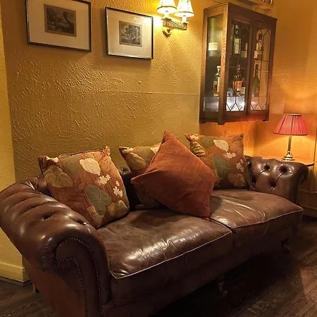 The George 4*